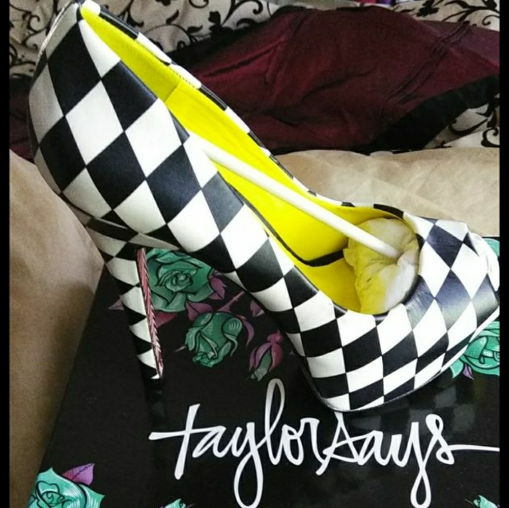 Taylor Says Heels
